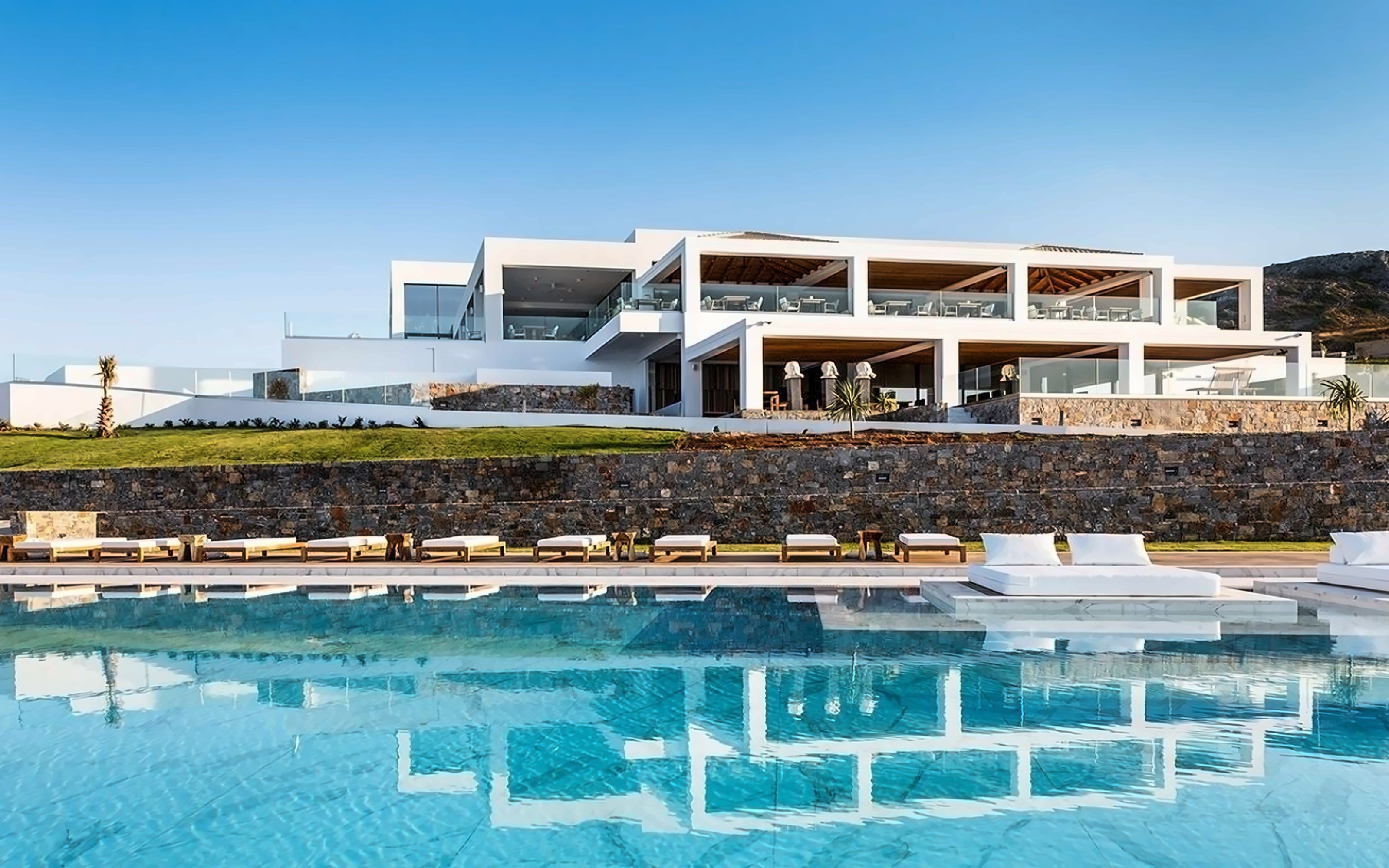 ABATON ISLAND RESORT & SPA