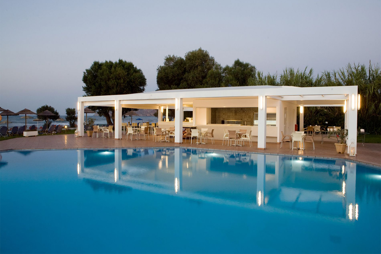 GERANIOTIS BEACH HOTEL