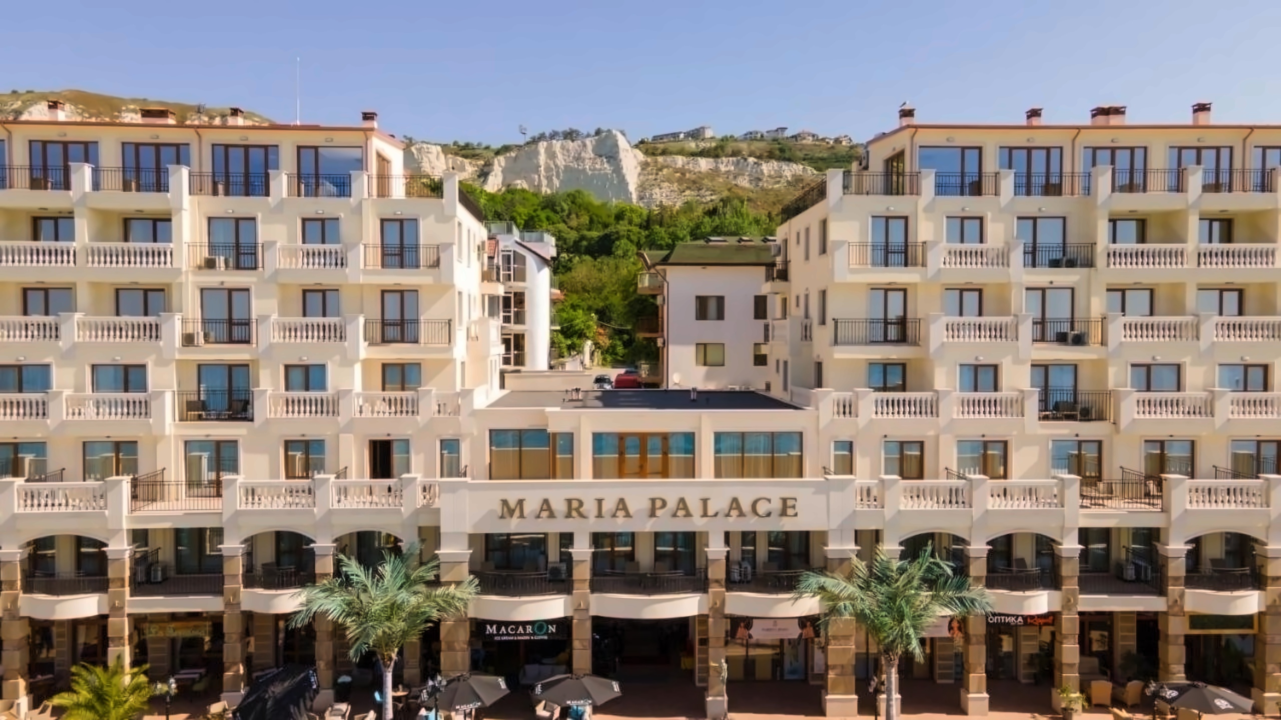 MARIA PALACE APARTHOTEL