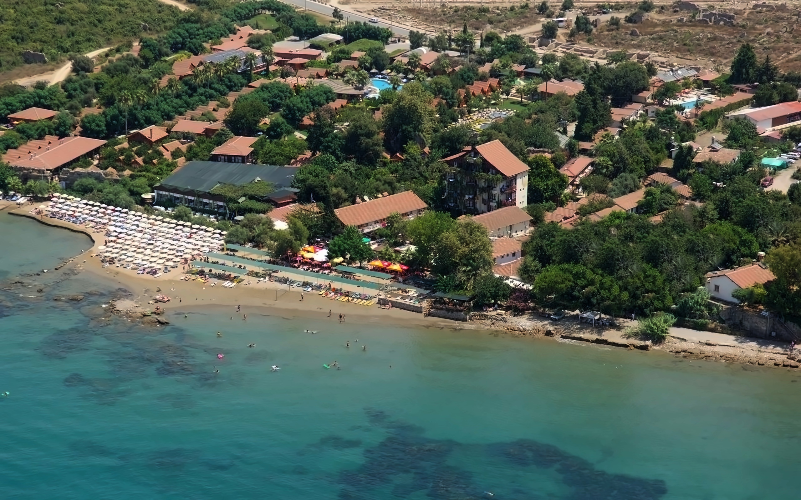 LEDA BEACH HOTEL