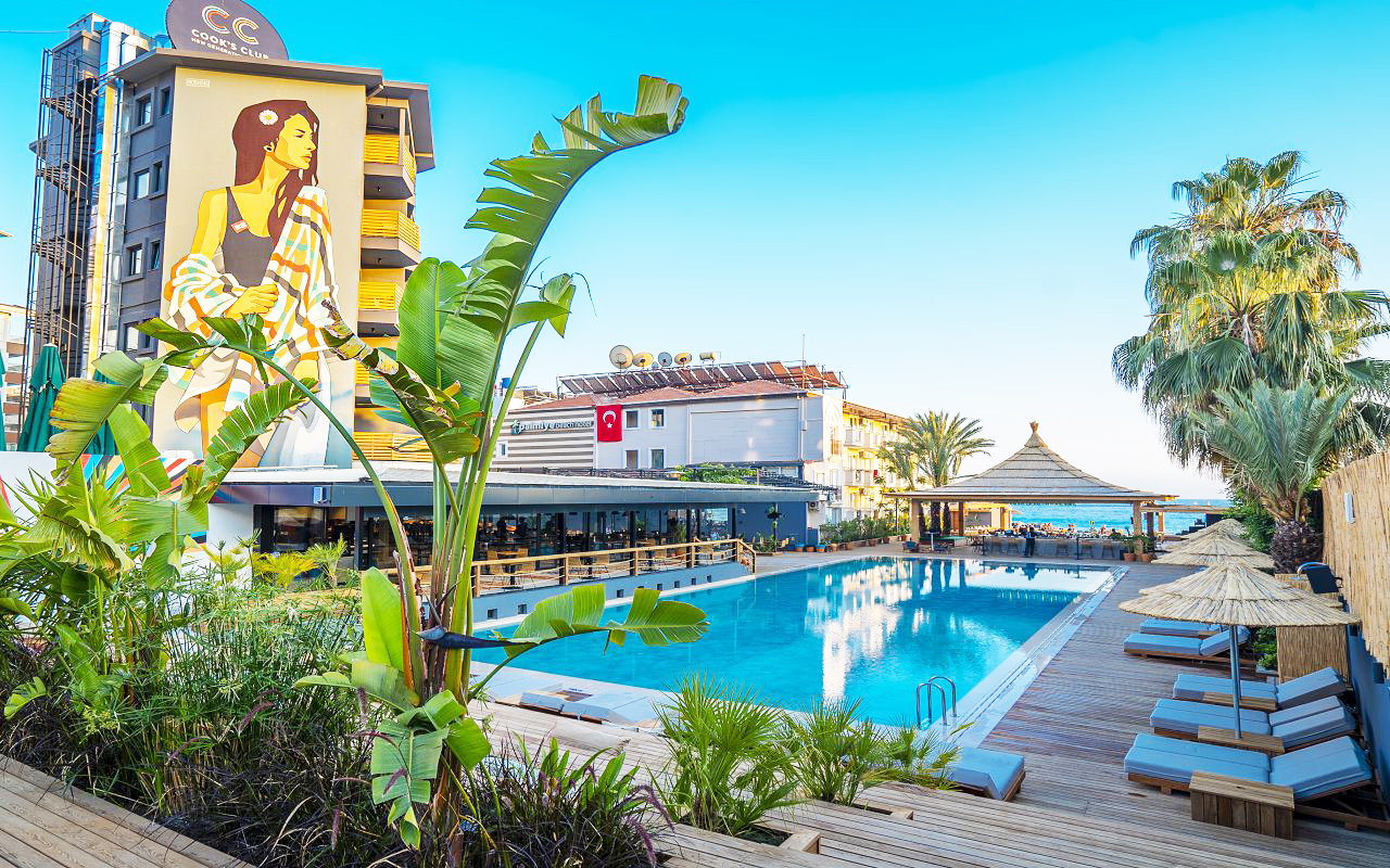 COOK'S CLUB ALANYA