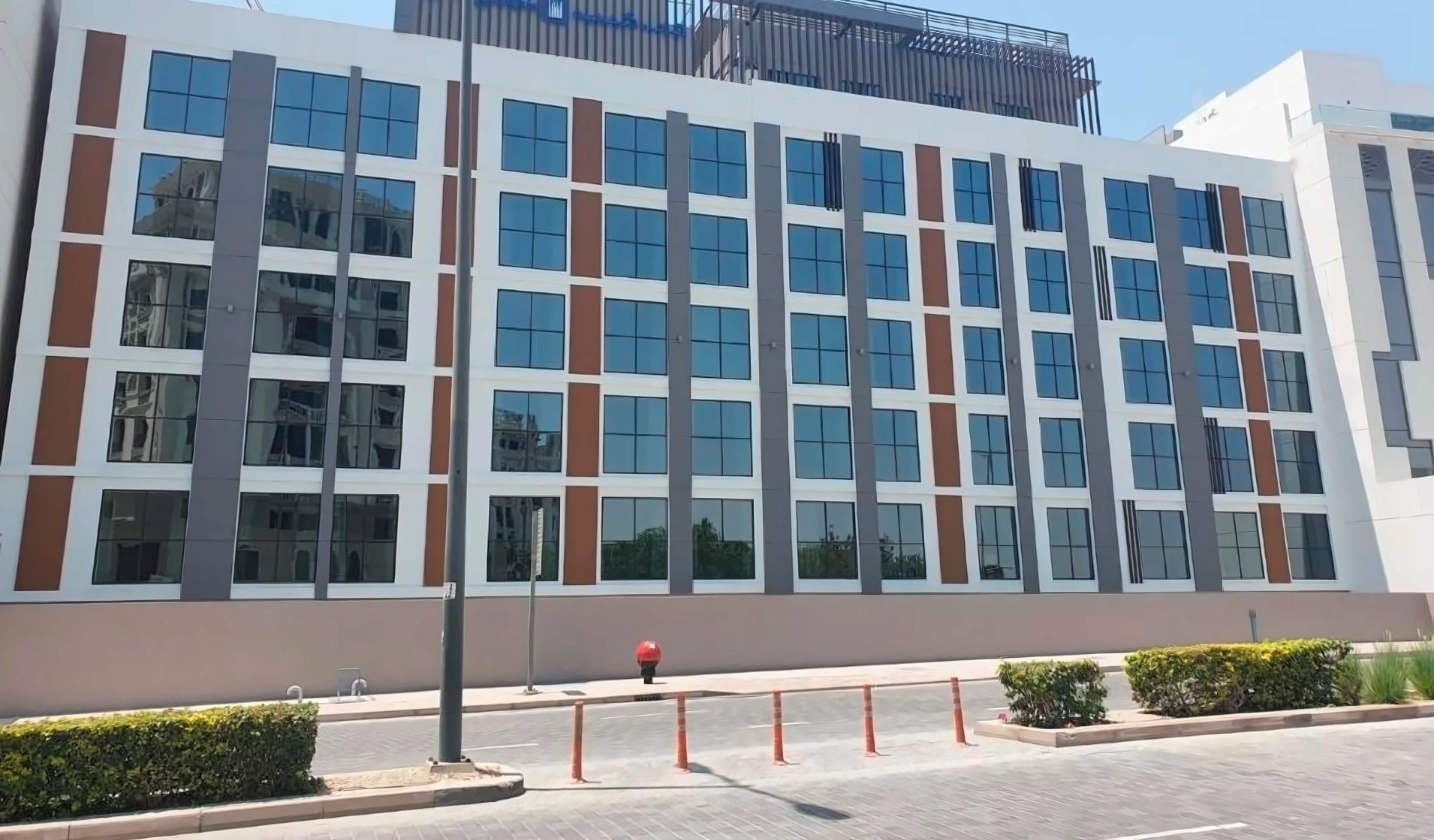 GRAND KINGSGATE WATERFRONT HOTEL
