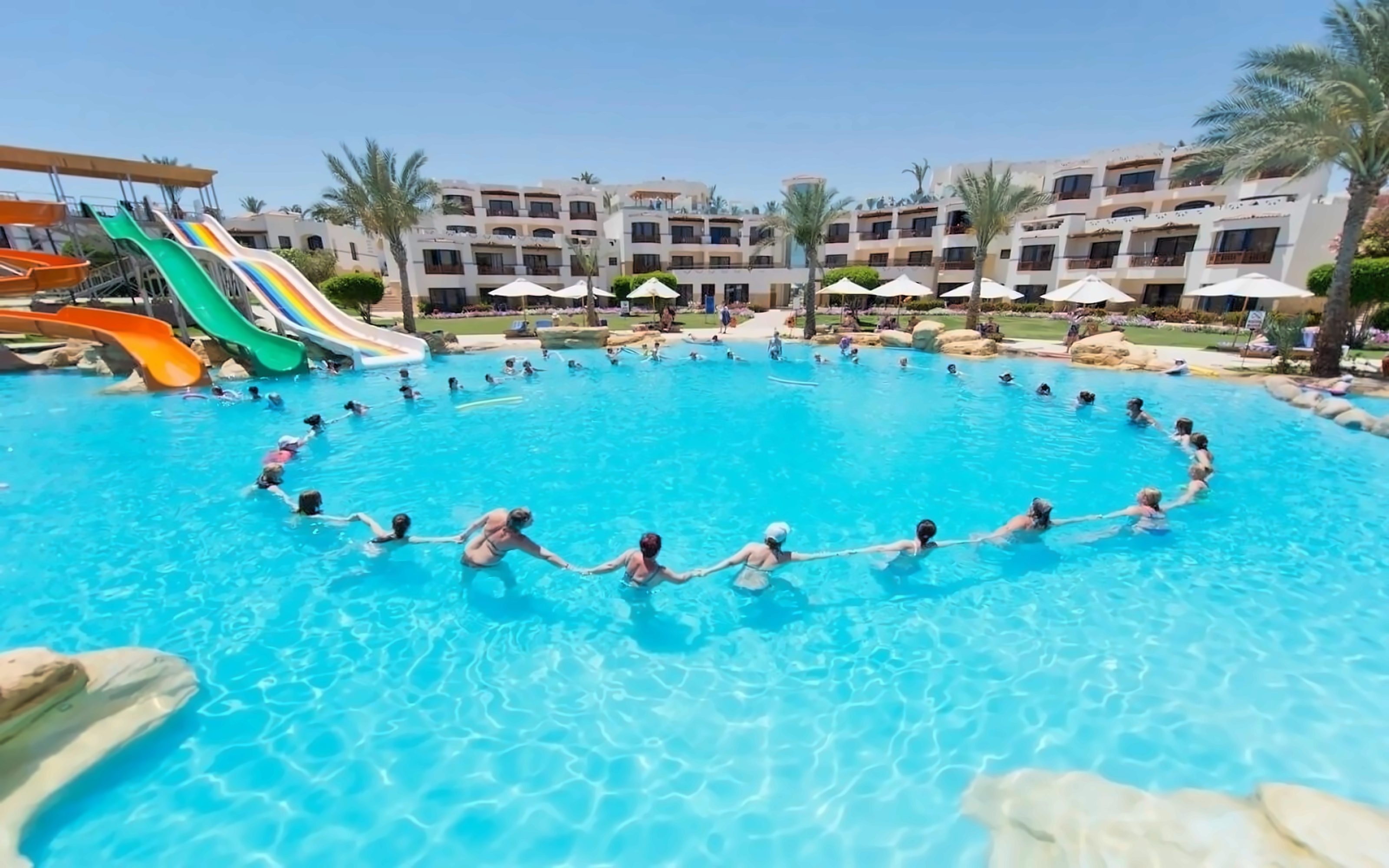 AMPHORAS BEACH