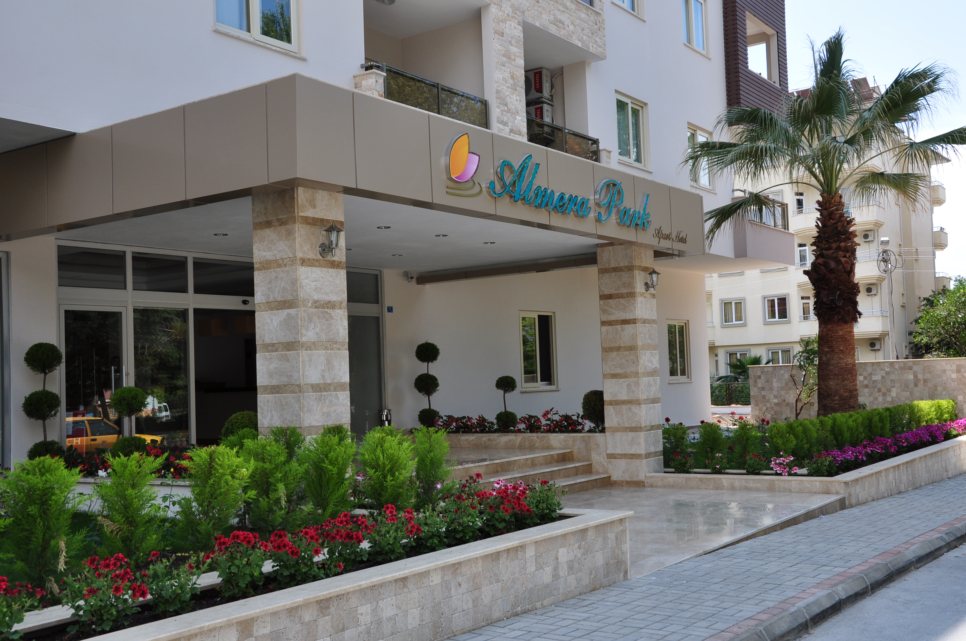 ALMERA PARK APART HOTEL