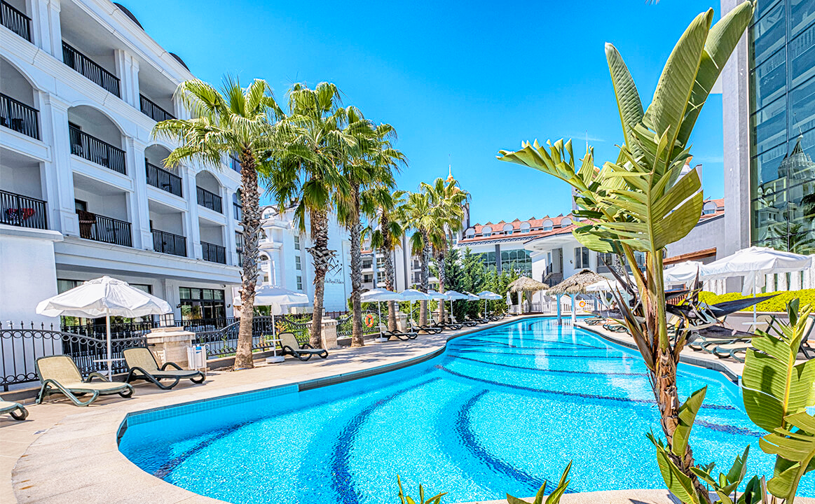 WELL PALACE SIDE HOTEL