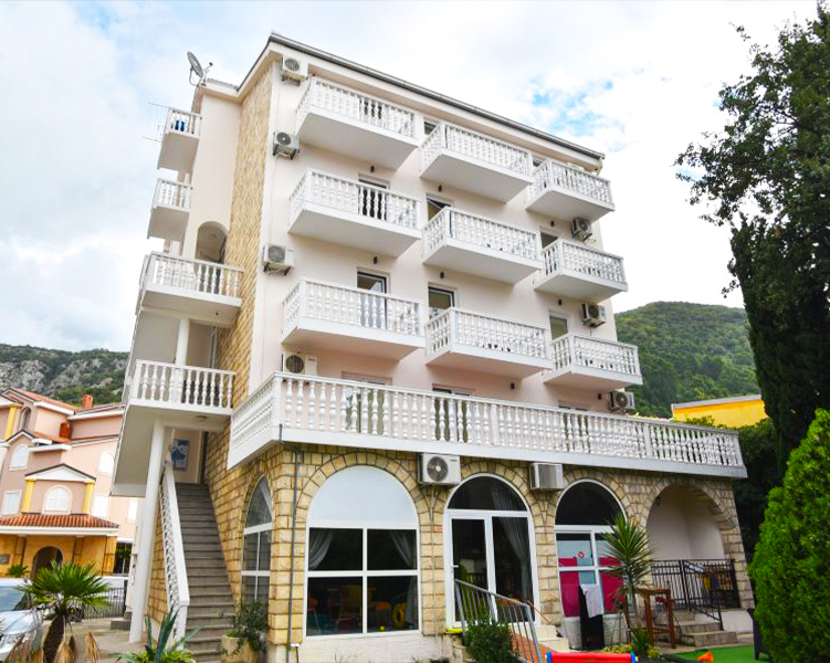 APARTMENTS JANA