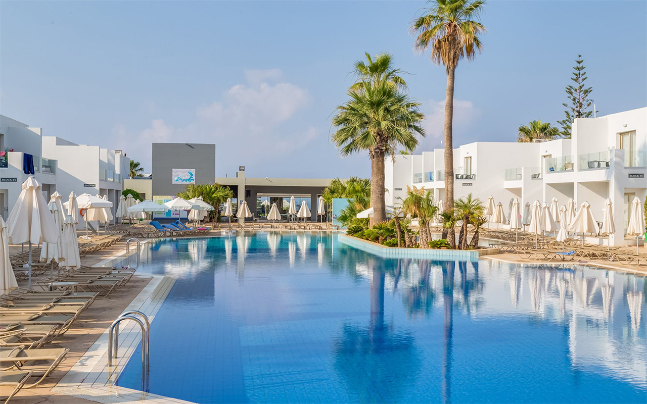 ATLANTICA PANTHEA RESORT