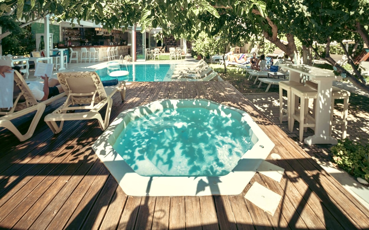 GEORGIAS GARDEN