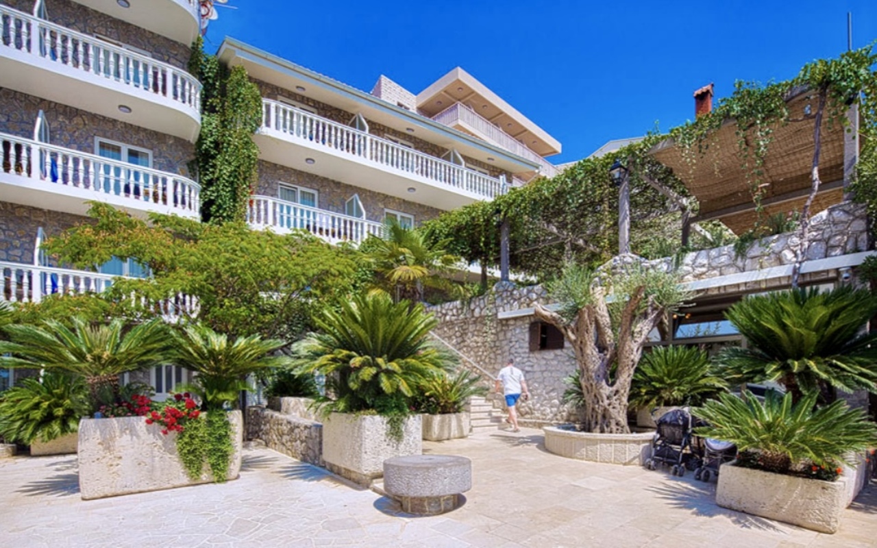 HOTEL POSEIDON