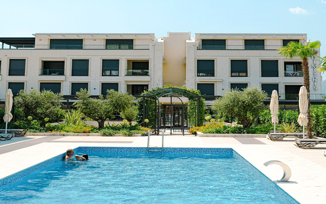 DIMITRIS RESIDENCE