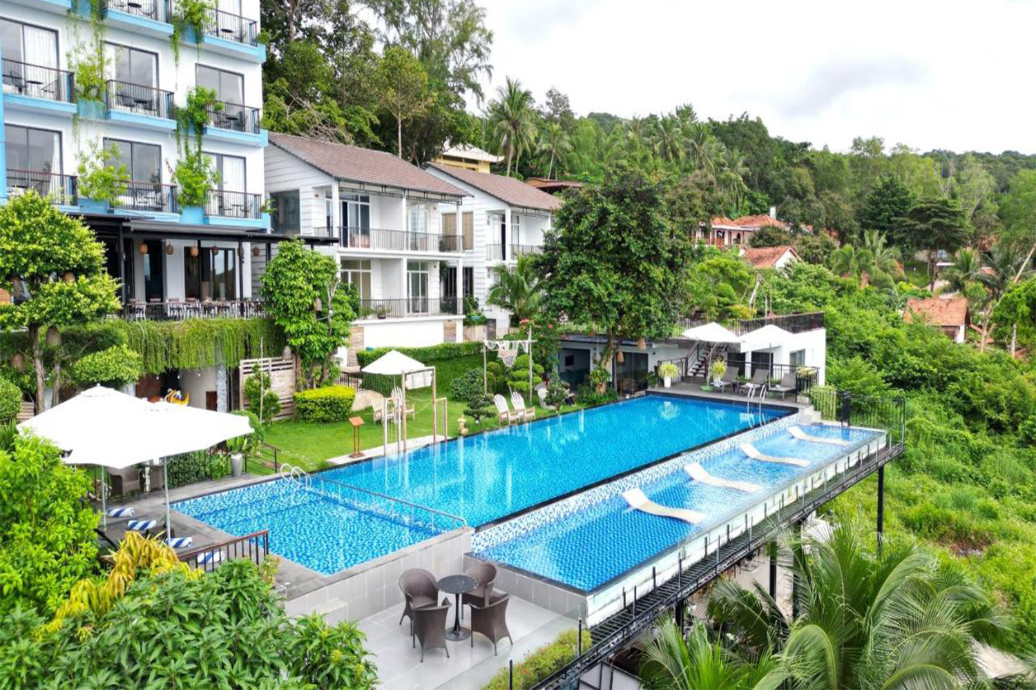 TOM HILL BOUTIQUE RESORT & SPA