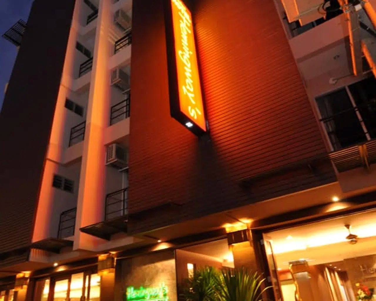 HEMINGWAY'S HOTEL