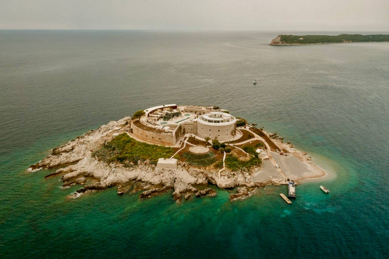 MAMULA ISLAND BY BANYAN TREE