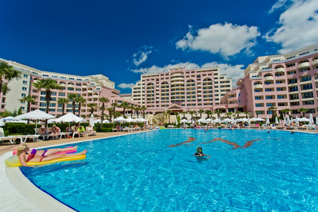 DIT MAJESTIC BEACH RESORT