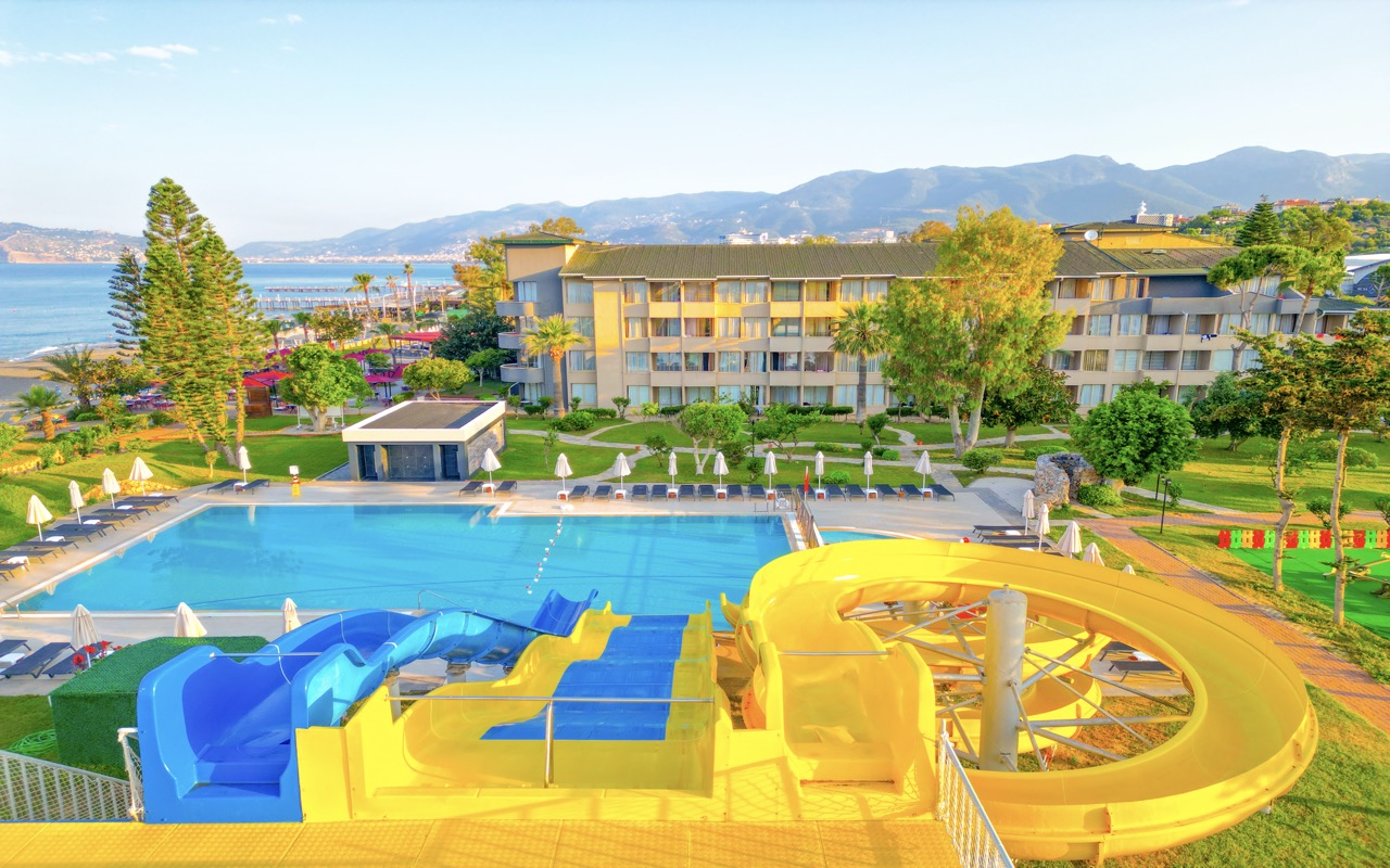 SENZA SUNSET BEACH HOTEL