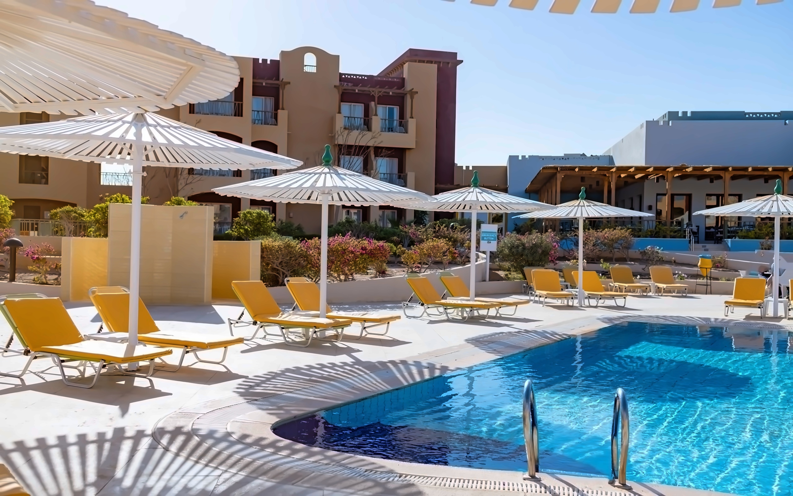 LEMON & SOUL MAKADI BAY