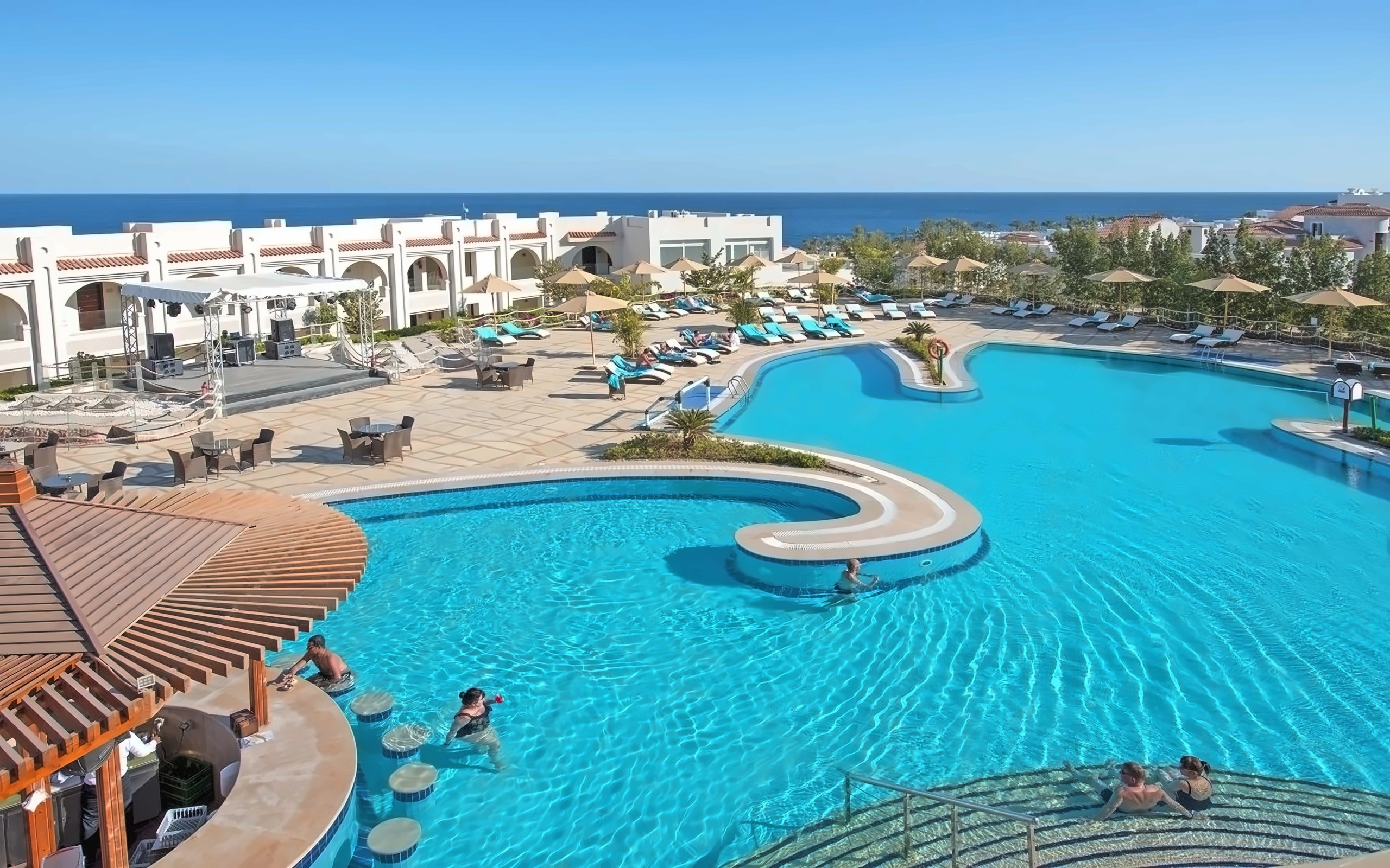 POSH CLUB BY SUNRISE MONTEMARE RESORT