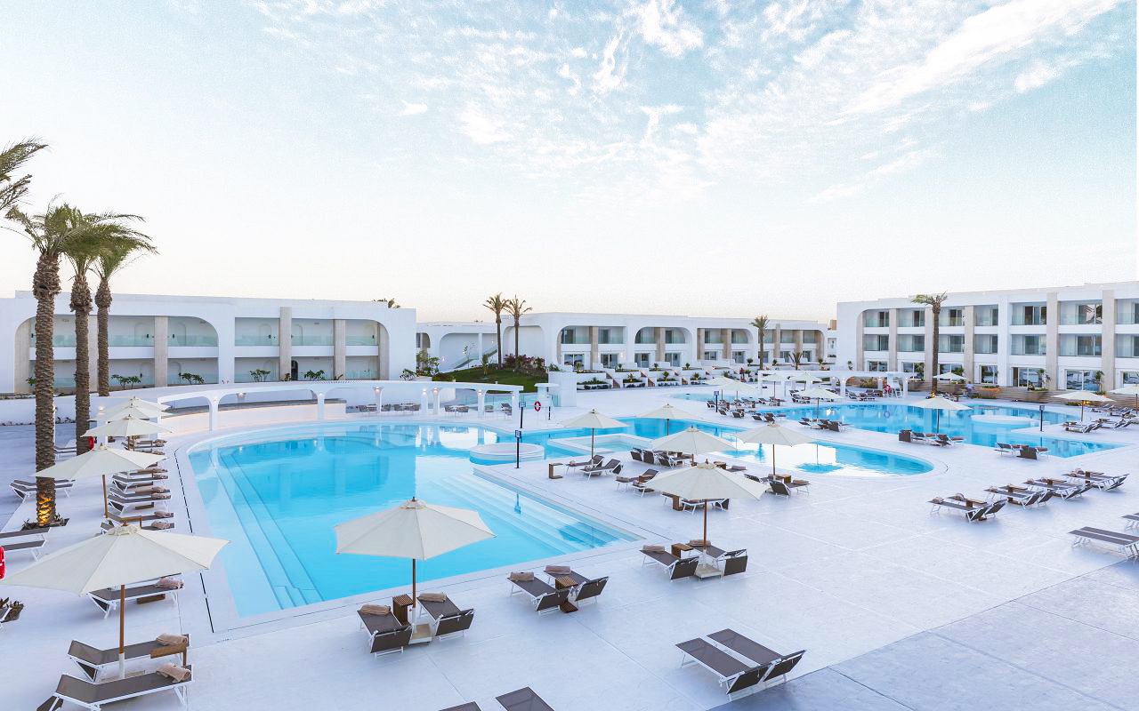 POSH CLUB WHITE HILLS RESORT BY SUNRISE