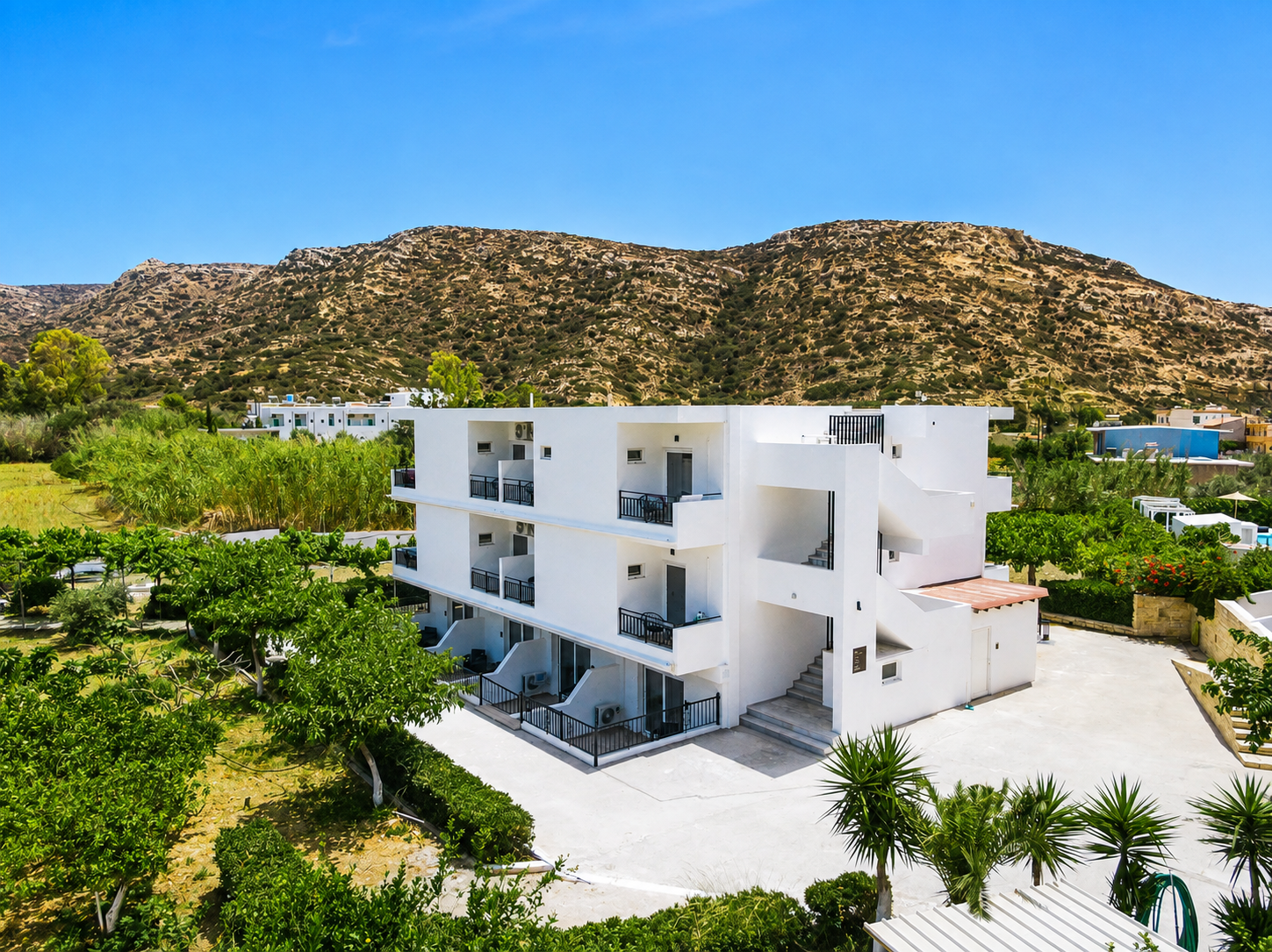 ELEA TERRA HOTEL
