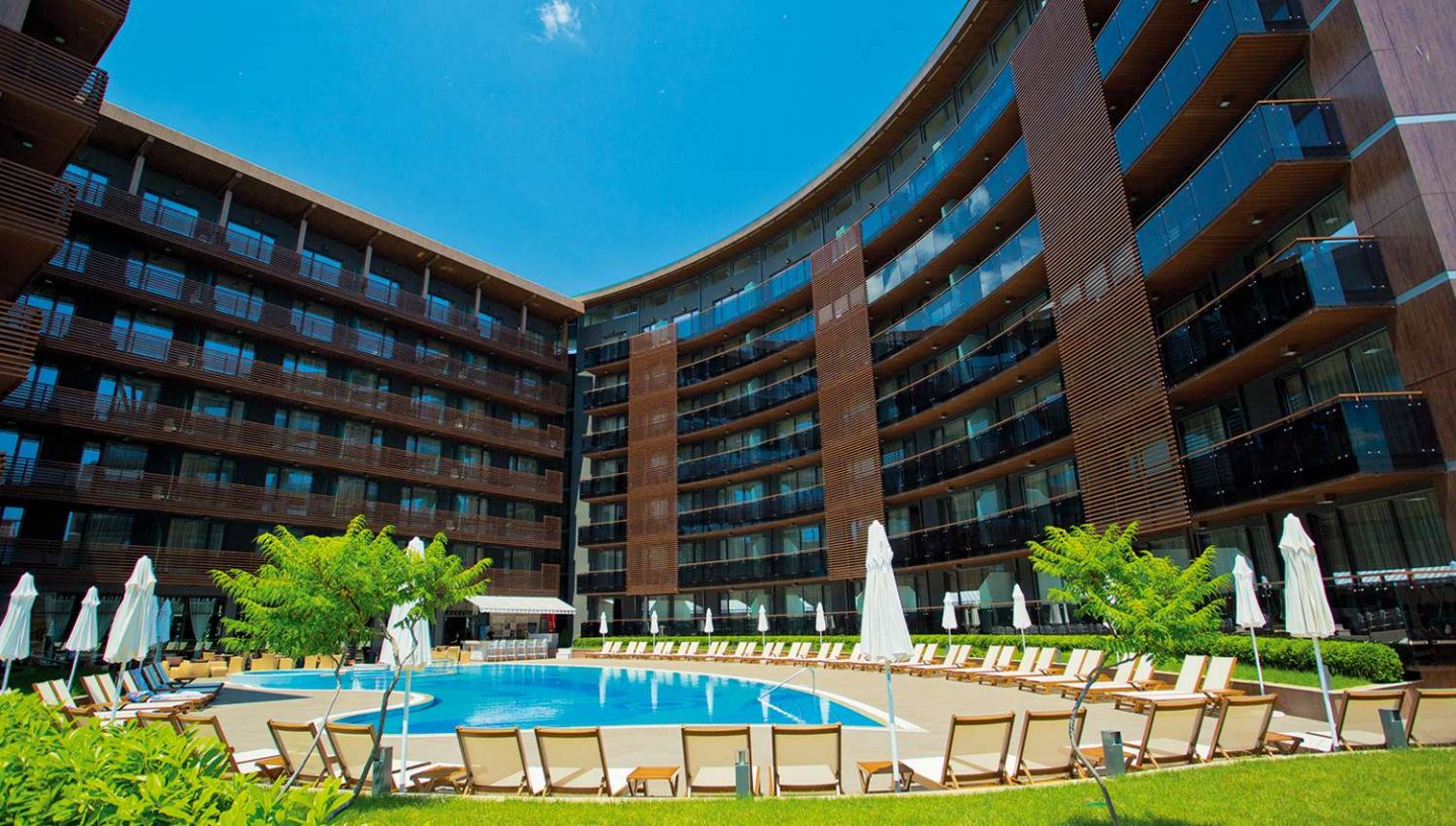 GALEON RESIDENCE & SPA