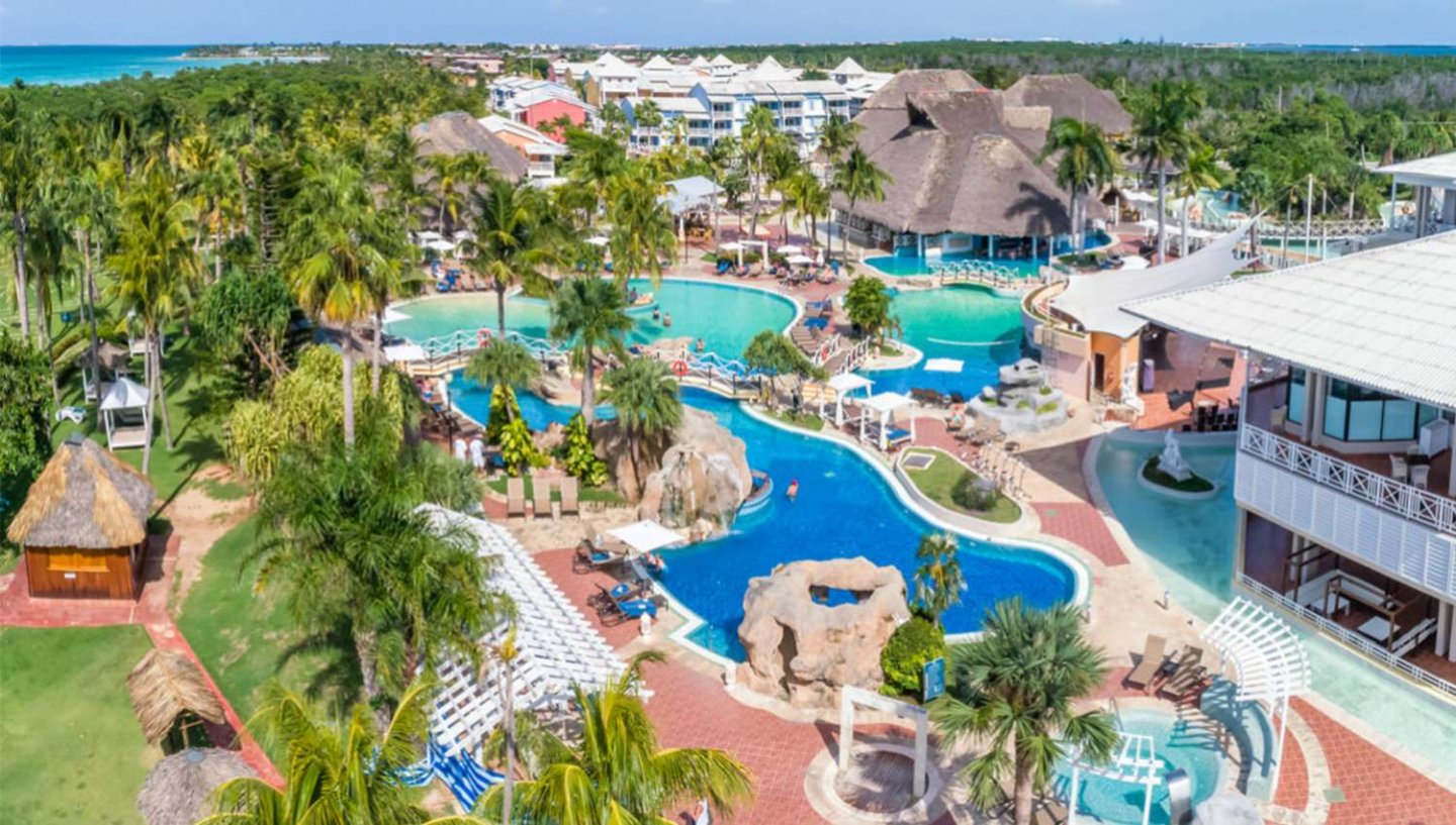 ROYALTON HICACOS RESORT & SPA