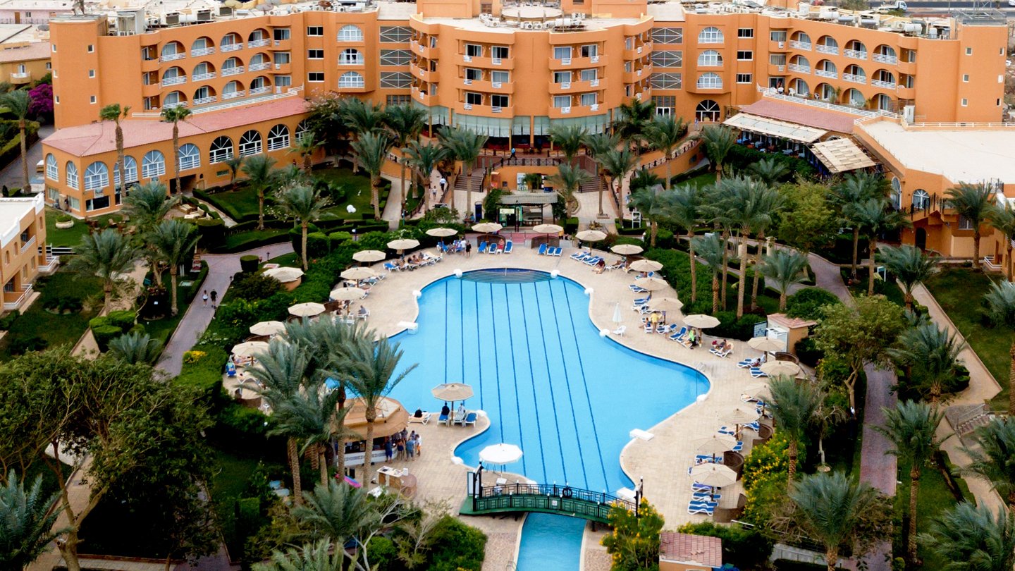 GOLDEN BEACH RESORT