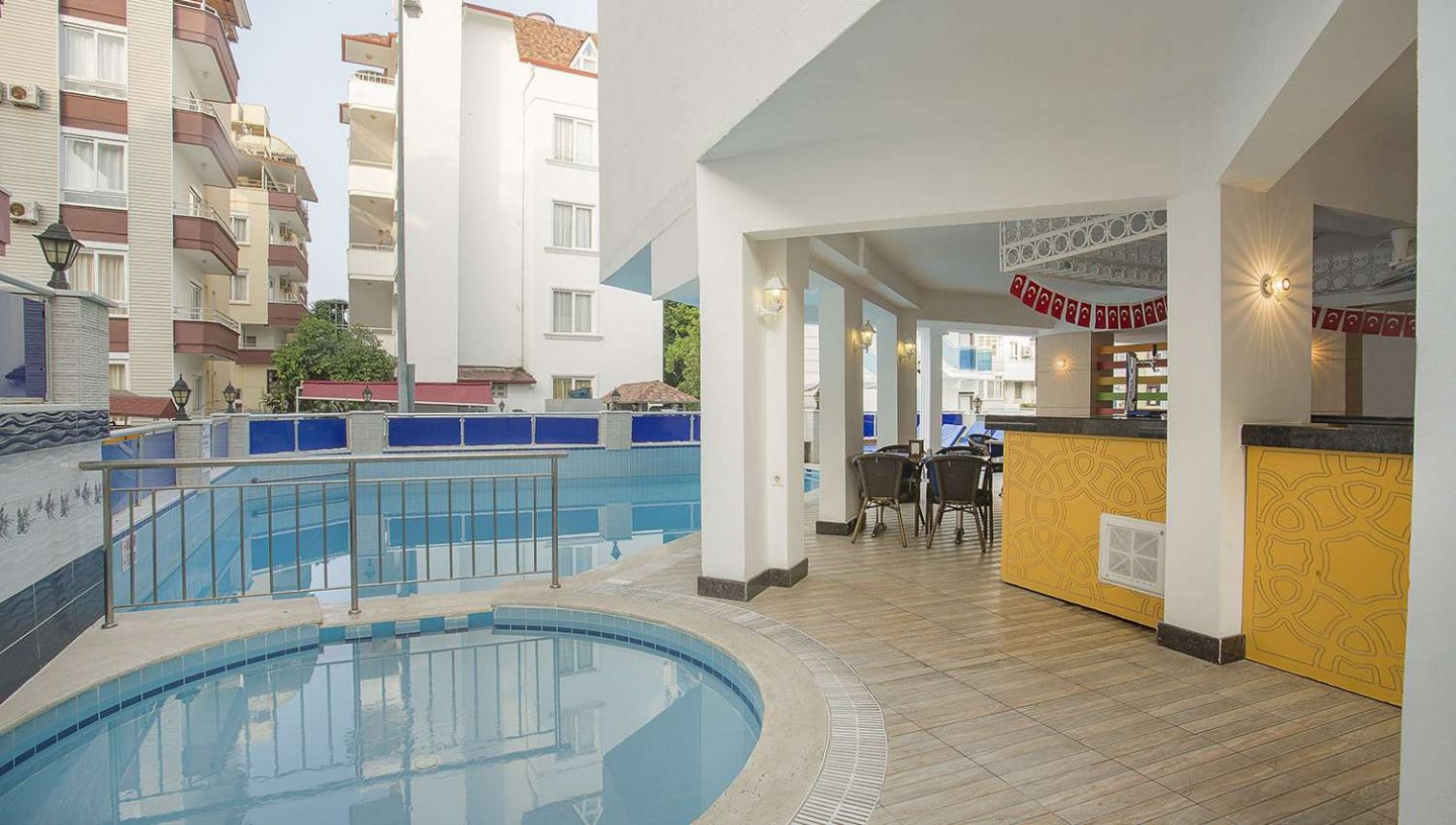 Cleopatra Golden Beach 4