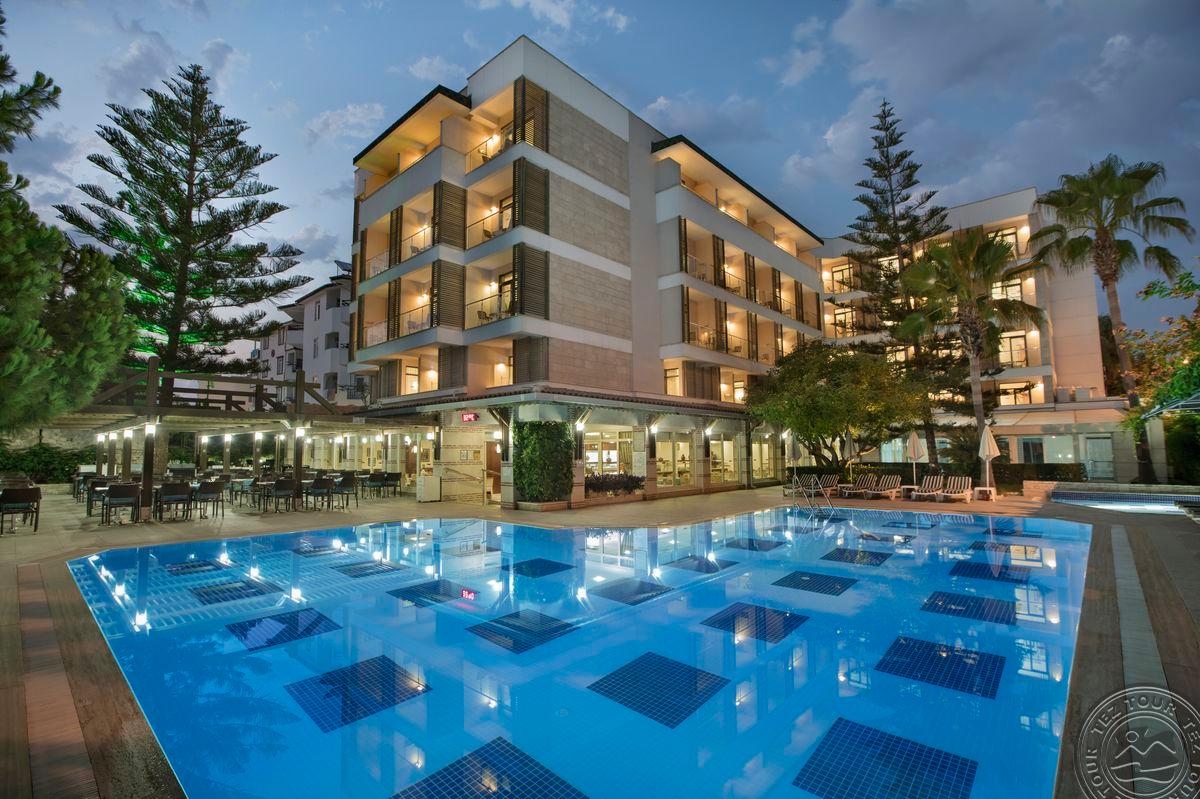 TRENDY SIDE BEACH ADULT ONLY (16+)