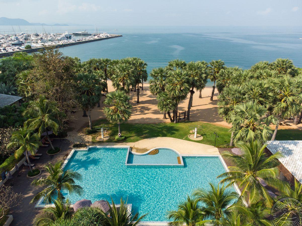 RAVINDRA BEACH RESORT&SPA