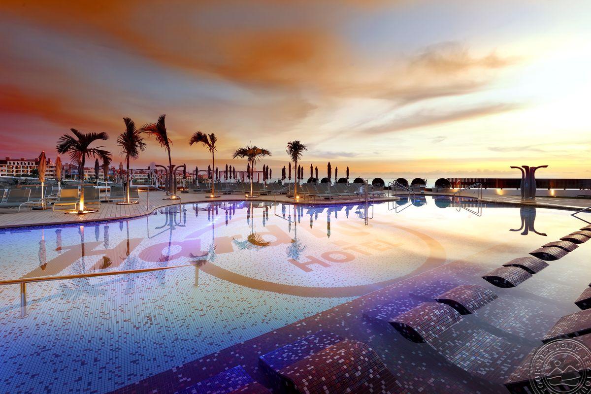 HARD ROCK HOTEL